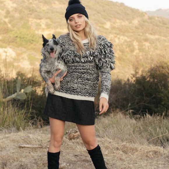 Banana Republic Women's Fringe Wool Alpaca
Blend Sweater Size M - Picture 1 of 7